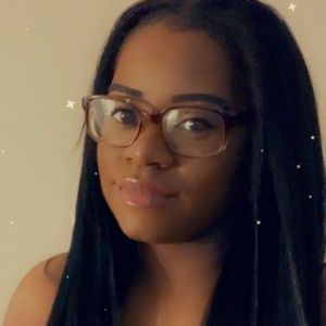 Meet your Posher, Kyla